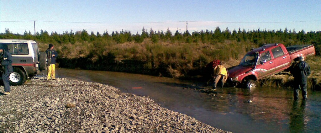 4wd_trips/2010-06-13_Waimak_and_Selwyn/Step.jpg