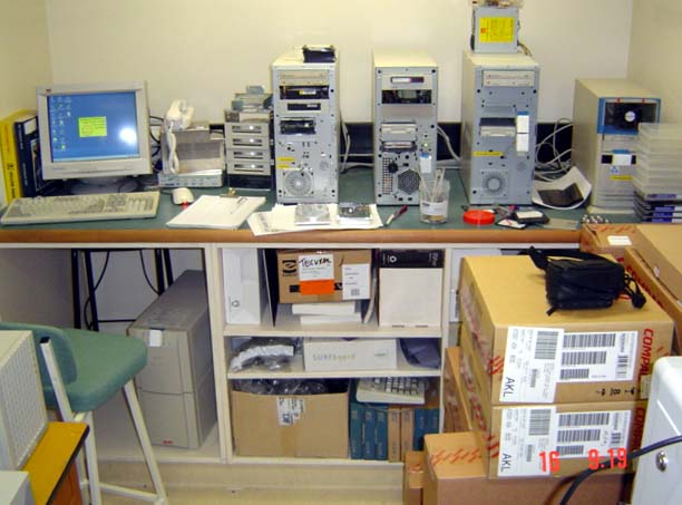 AGHS/2003/Server_Bench.jpg