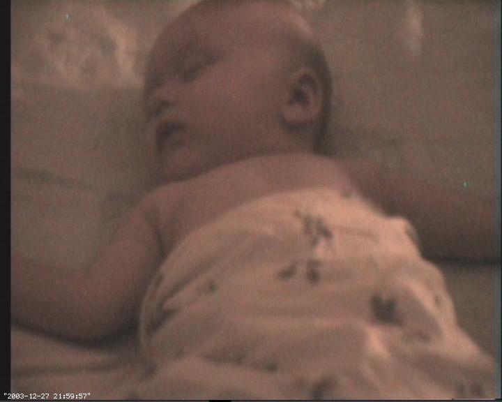 Baby/webcam/20031227-215957.jpg