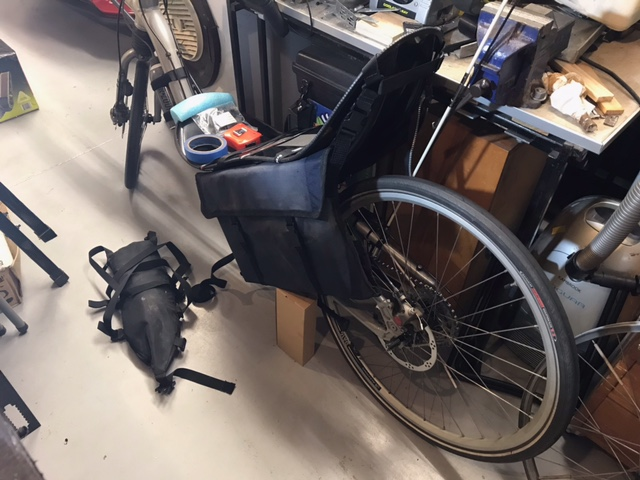 bikes/bent-laptop-bag/hanging-mockup.png