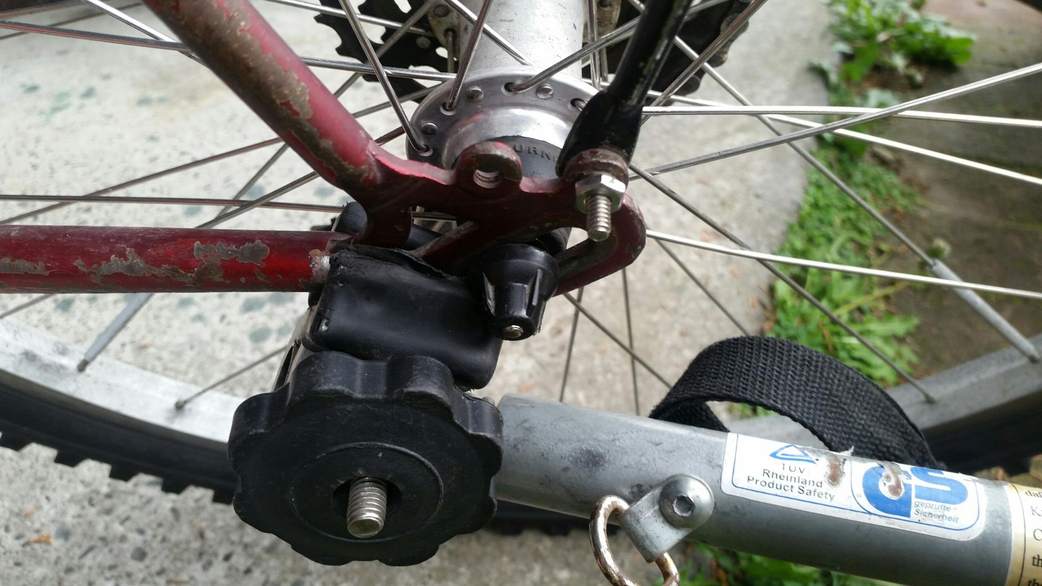 bikes/trailer/poor-trailer-hitch.jpg