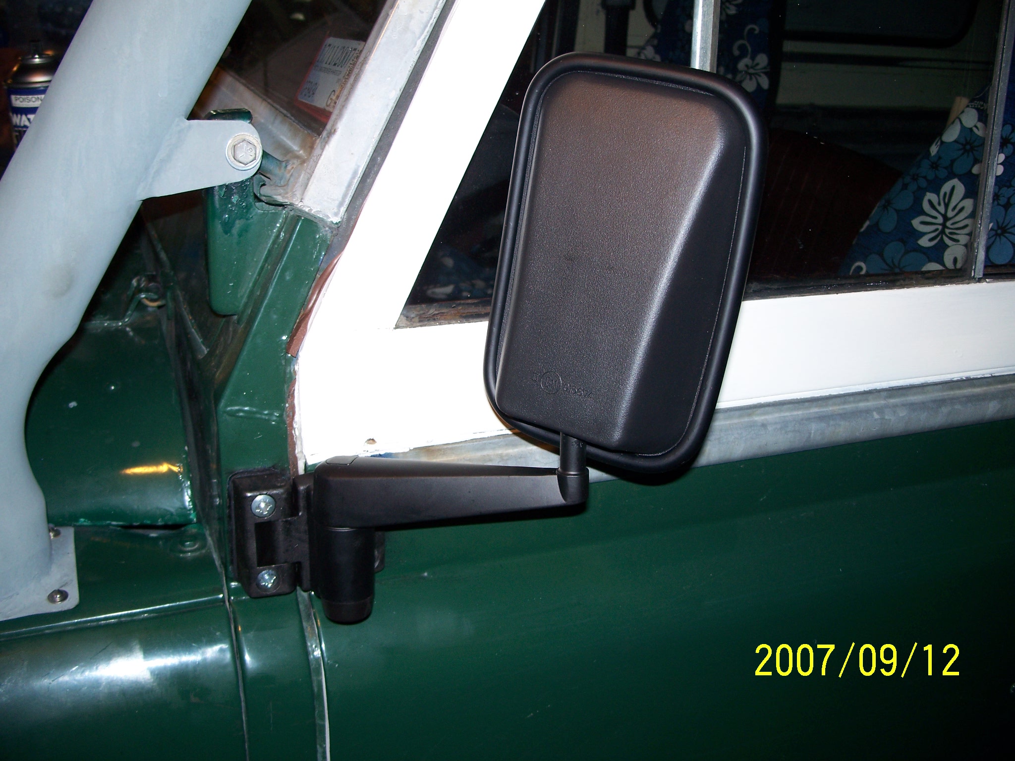 landrover/2007-09-12_Side-Mirrors/100_0496.jpg