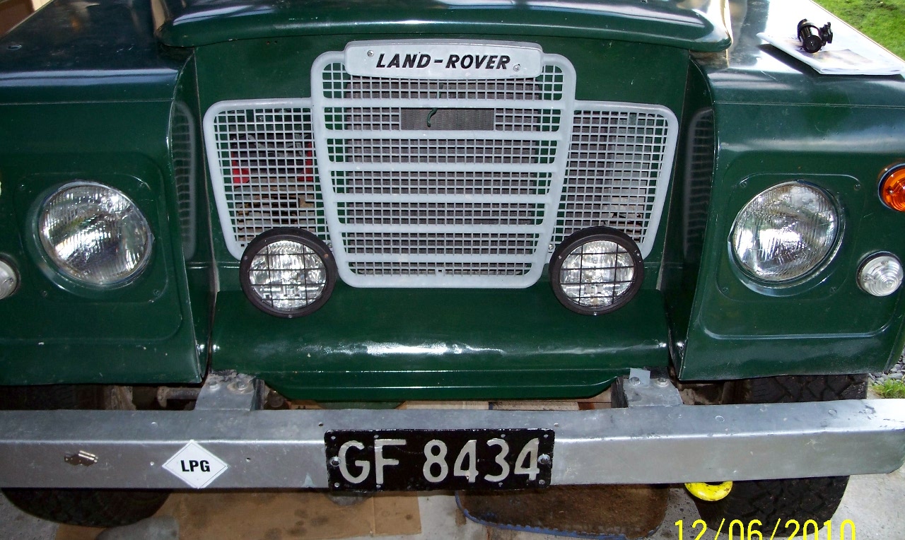 landrover/2010-06-12_Roundup/floodlights.jpg