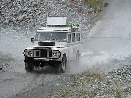 nzlro/Ivanz_Landrover_Photos/img06.jpg