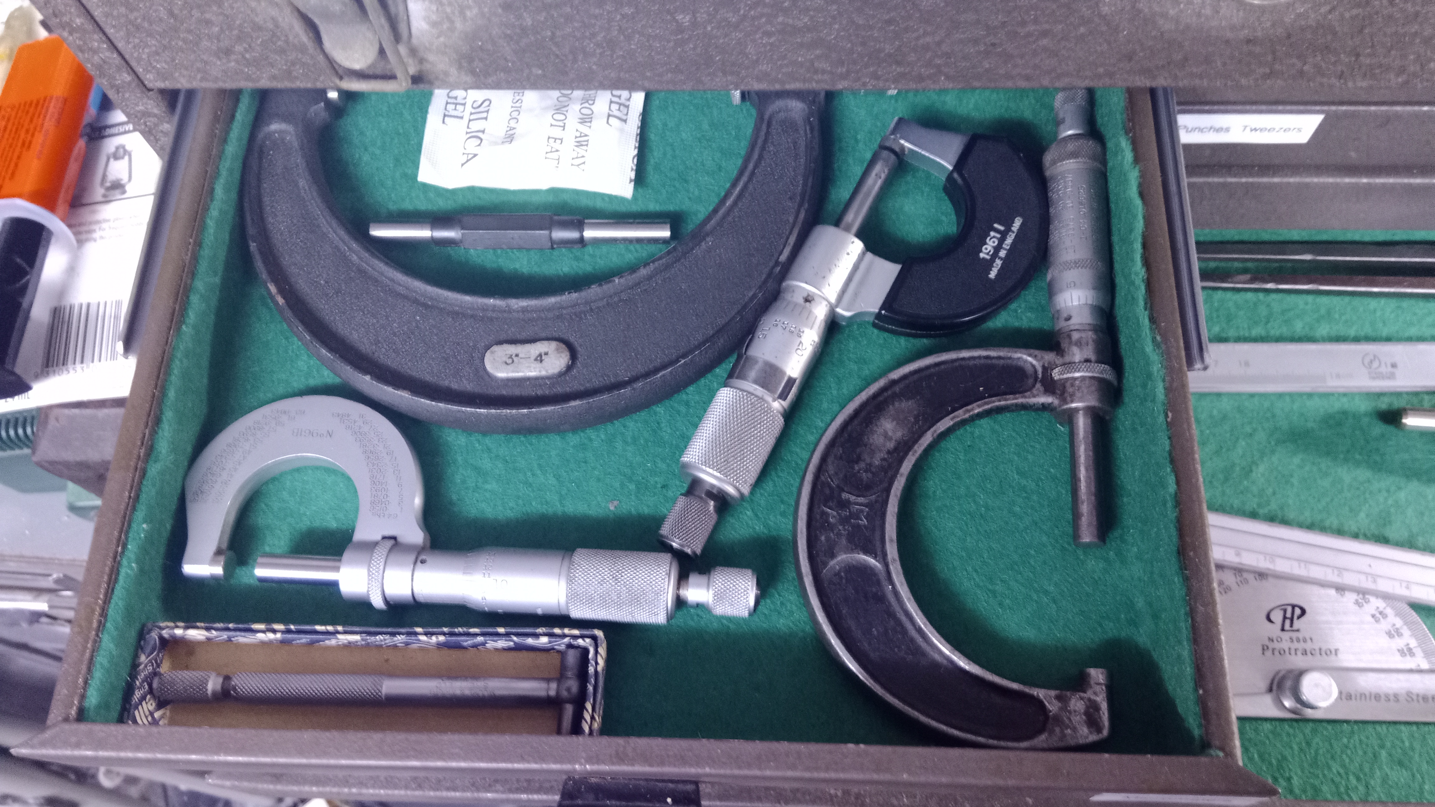 workshop/micrometers.jpg